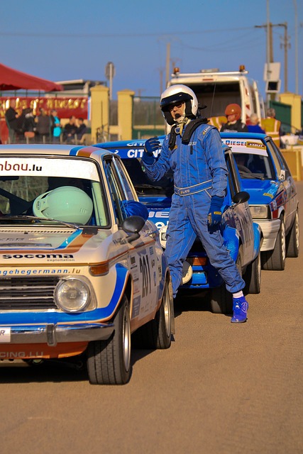 局限于简单 局限于简单