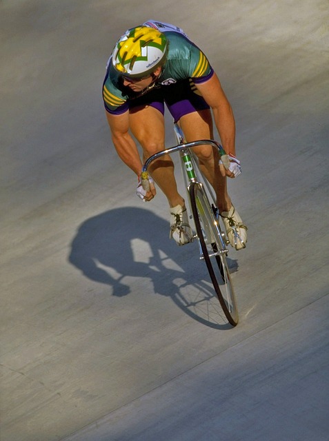 应通过政策 应通过政策